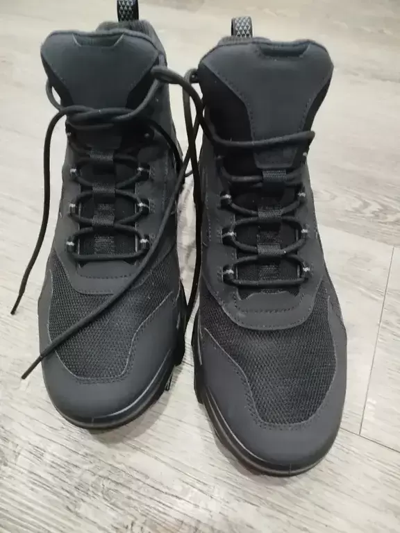 ECCO MX M