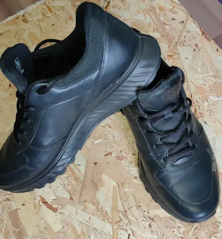 ECCO EXOSTRIDE M