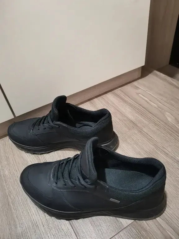 ECCO EXOSTRIDE M