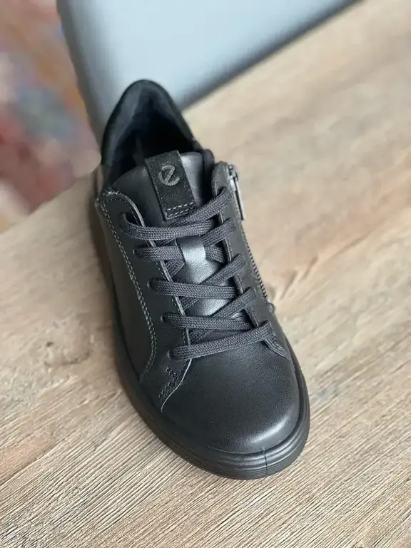 ECCO STREET 1