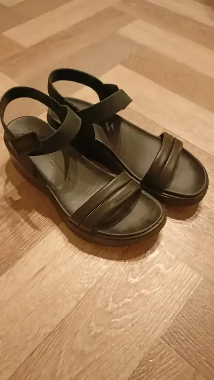 ECCO FLOWT WEDGE LX W