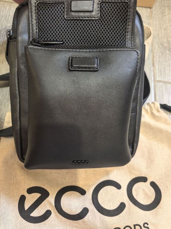 ECCO Flat Pouch