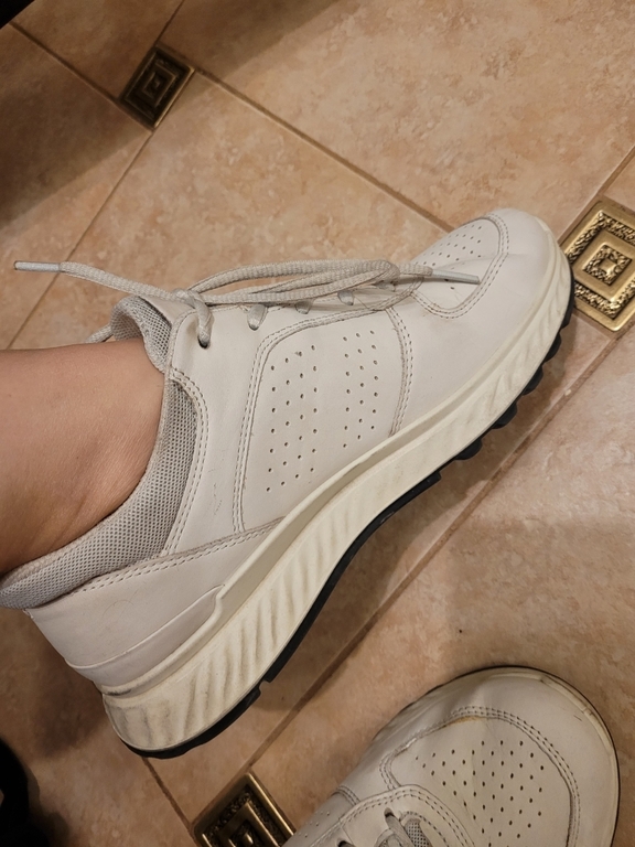 ECCO EXOSTRIDE W