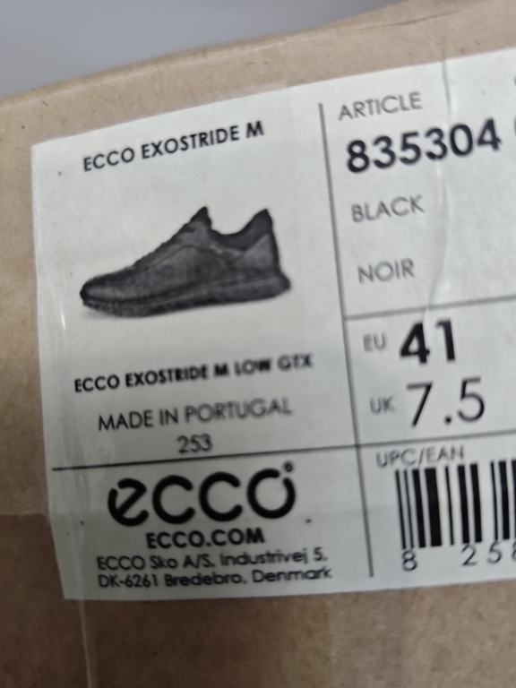 ECCO EXOSTRIDE M