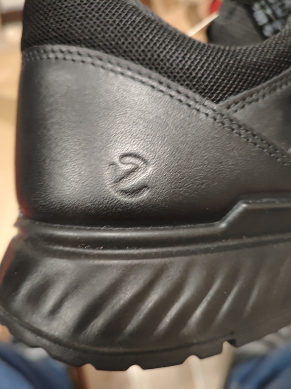 ECCO EXOSTRIDE M