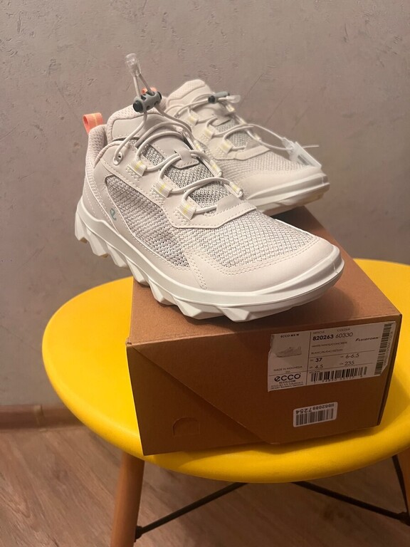 ECCO MX W